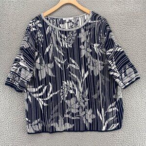 Chicos Sweater Womens 2 US Large Navy White Floral Jacquard Dolman Short Sleeve